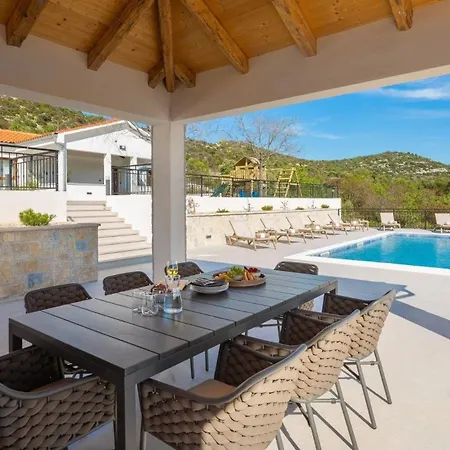 Ferienhaus Fur 7 Personen Und 1 Kind In Dubrava Kod Tisna, Dalmatien Norddalmatien Holiday home *
